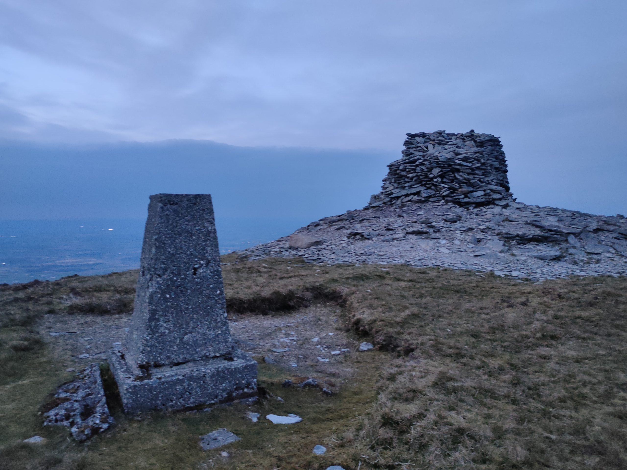 Caherbarnagh & The Paps